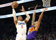 开云平台-湖人绝地反击南韩男篮，威斯布鲁克高光表现的简单介绍