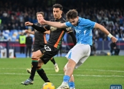 开云体育入口-尼斯绝杀告捷，法甲联赛战况一览无余