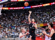 开云体育登录-关于希腊男篮横扫阿根廷男篮，米切尔关键制胜的信息