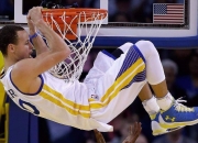 开云APP-安赛龙高光闪耀，韩国队轻取马来西亚队展现亚洲羽坛新格局