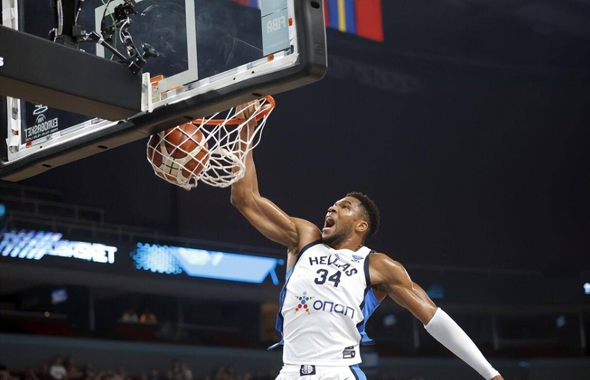 黄蜂鏖战公牛，字母哥打破历史纪录的简单介绍