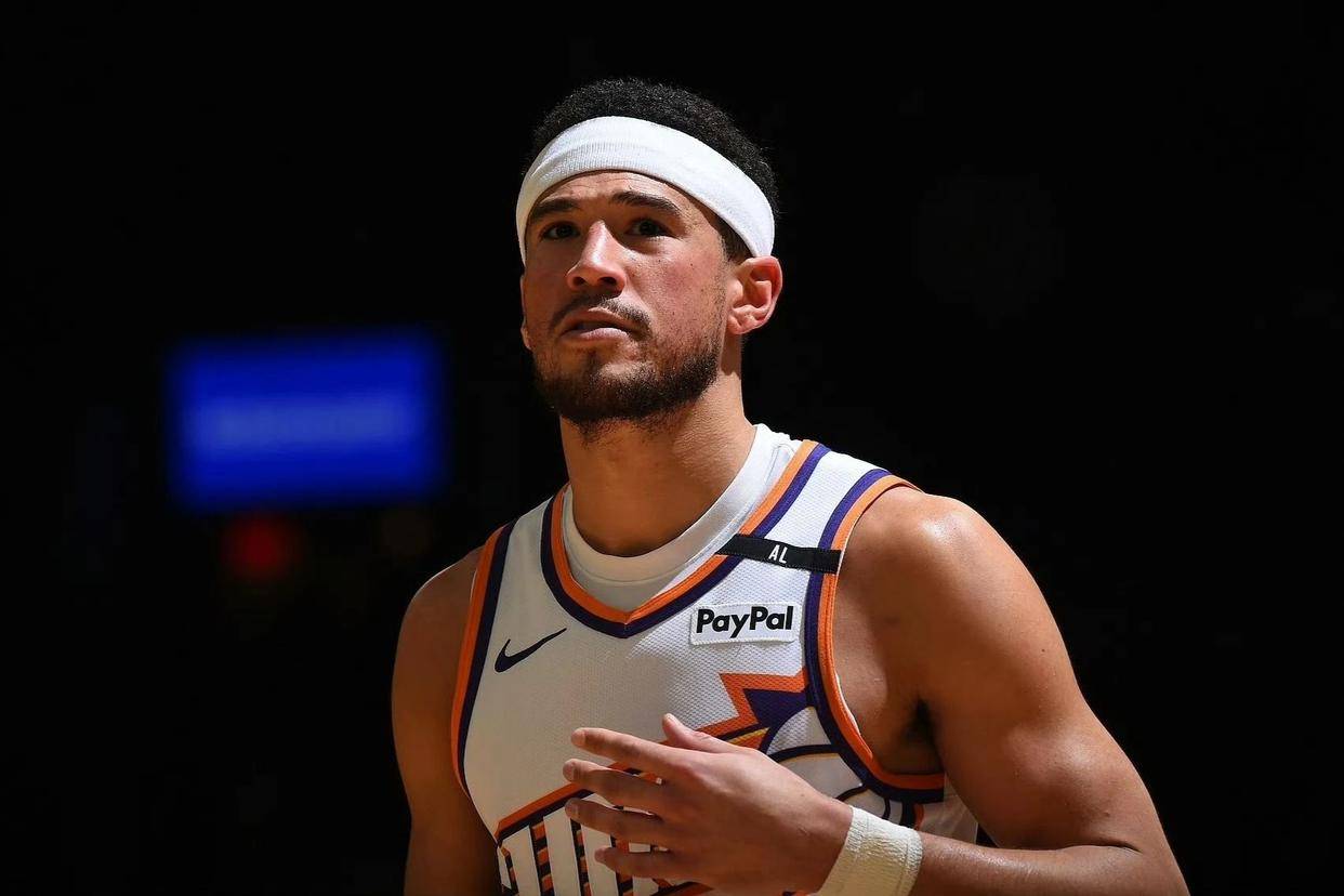 包含雄鹿B队完胜菲律宾男篮,布克送出助攻的词条 包含雄鹿B队完胜菲律宾男篮,布克送出助攻的词条