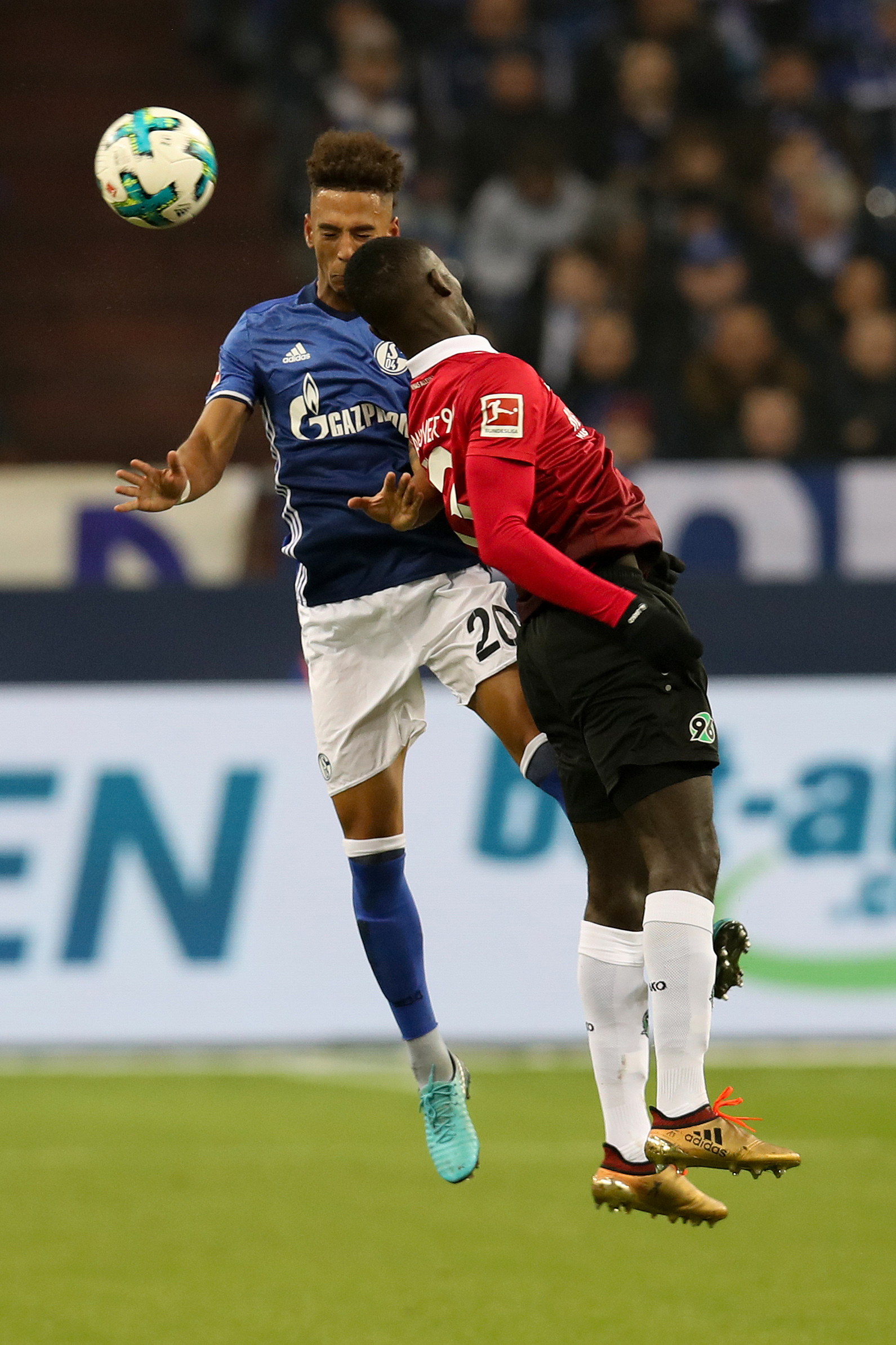 沙尔克04在最近的比赛中展现出强大的攻击力的简单介绍 沙尔克04在最近的比赛中展现出强大的攻击力的简单介绍