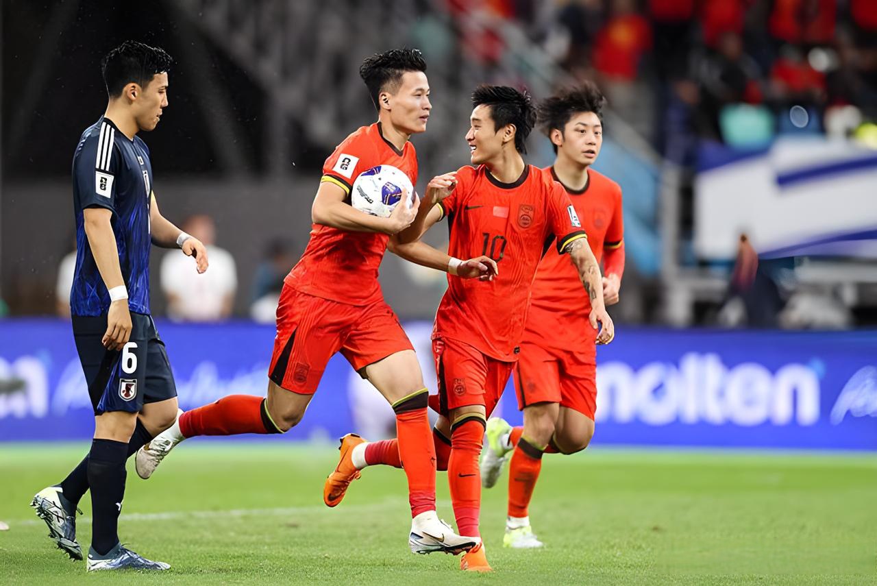 强队队员士气高昂,决赛气氛越发热烈的简单介绍 强队队员士气高昂,决赛气氛越发热烈的简单介绍