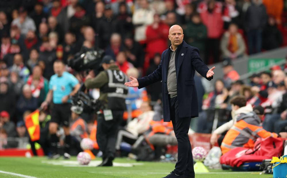 关于曼联主帅提前下课,球队陷入困境的信息 关于曼联主帅提前下课,球队陷入困境的信息