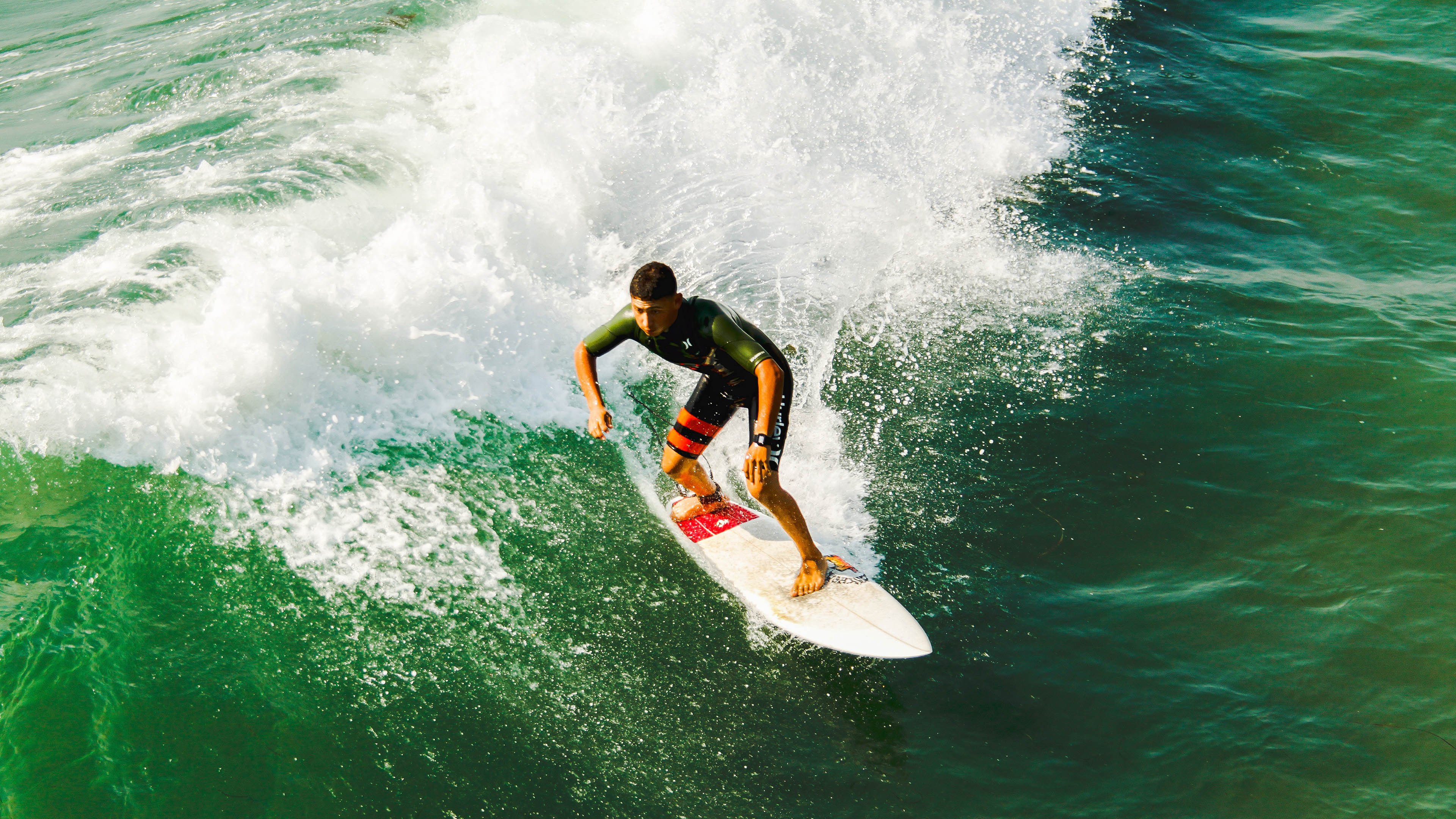 马克西数据全面爆炸,上海队内外开花稳稳拿下灰熊