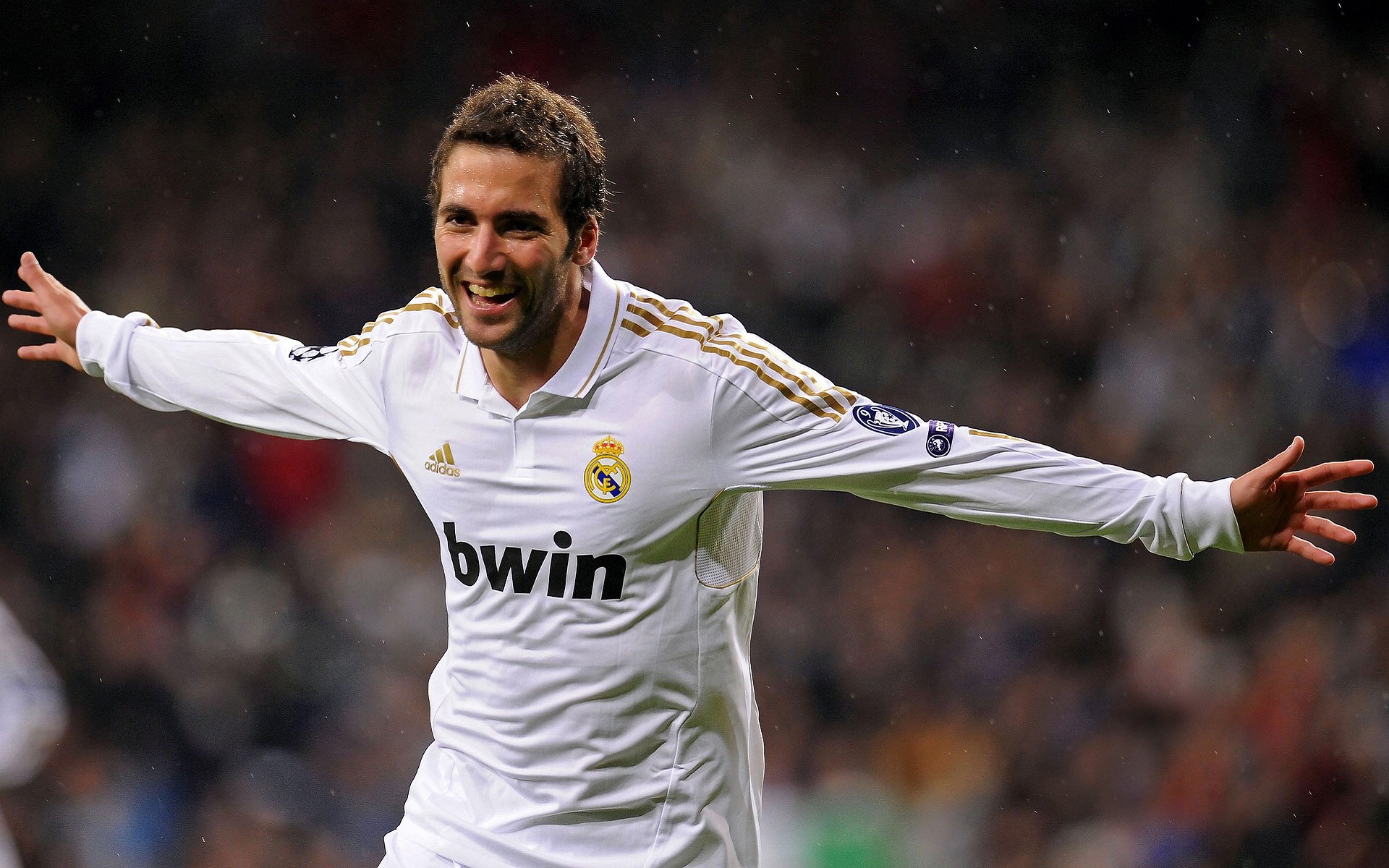 橙风破浪，诺里斯书写迈凯伦新篇章，鏖战梅赛德斯铸就唯一纪录